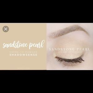 NWT shadowsense eyeshadow